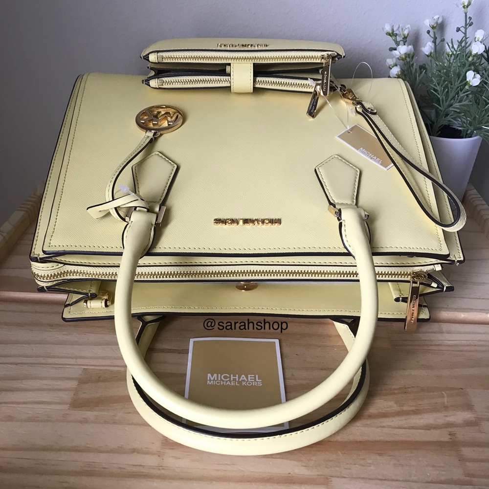 🌼Michael Kors Set - Picture 4 of 16